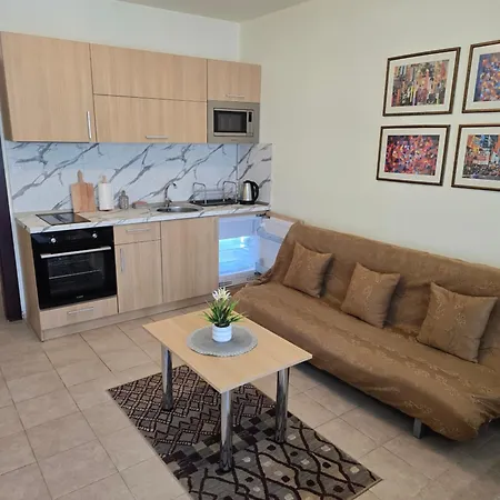 In Sunny Miramar Palaz Sunny *